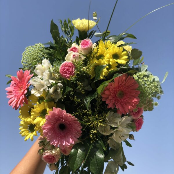 Enviar Ramo De Gerberas, Rosas Y Claveles