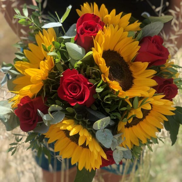 Regalar Ramo De Girasoles Y Rosas